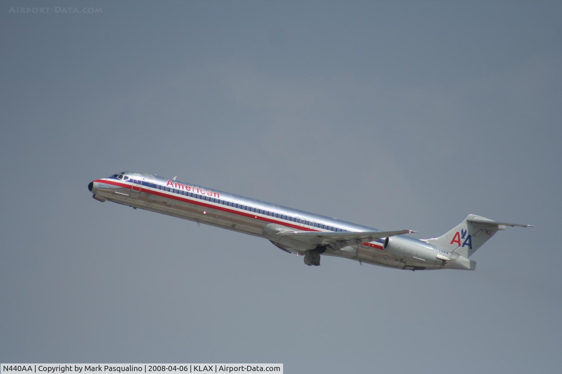 N440AA, 1987 McDonnell Douglas MD-82 (DC-9-82) C/N 49459, MD-82