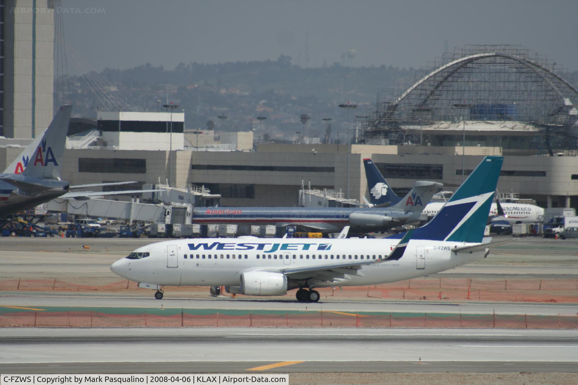 C-FZWS, 2001 Boeing 737-76N C/N 32731, Boeing 737-700