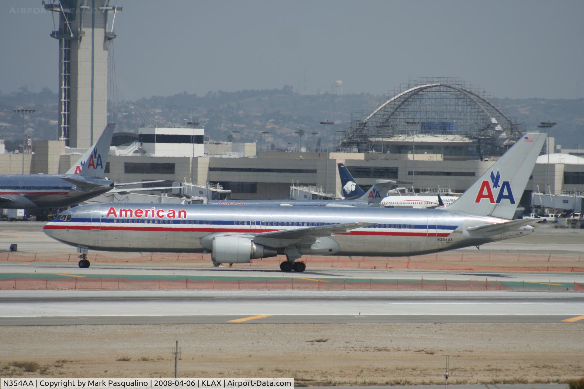 N354AA, 1988 Boeing 767-323 C/N 24035, Boeing 767-300