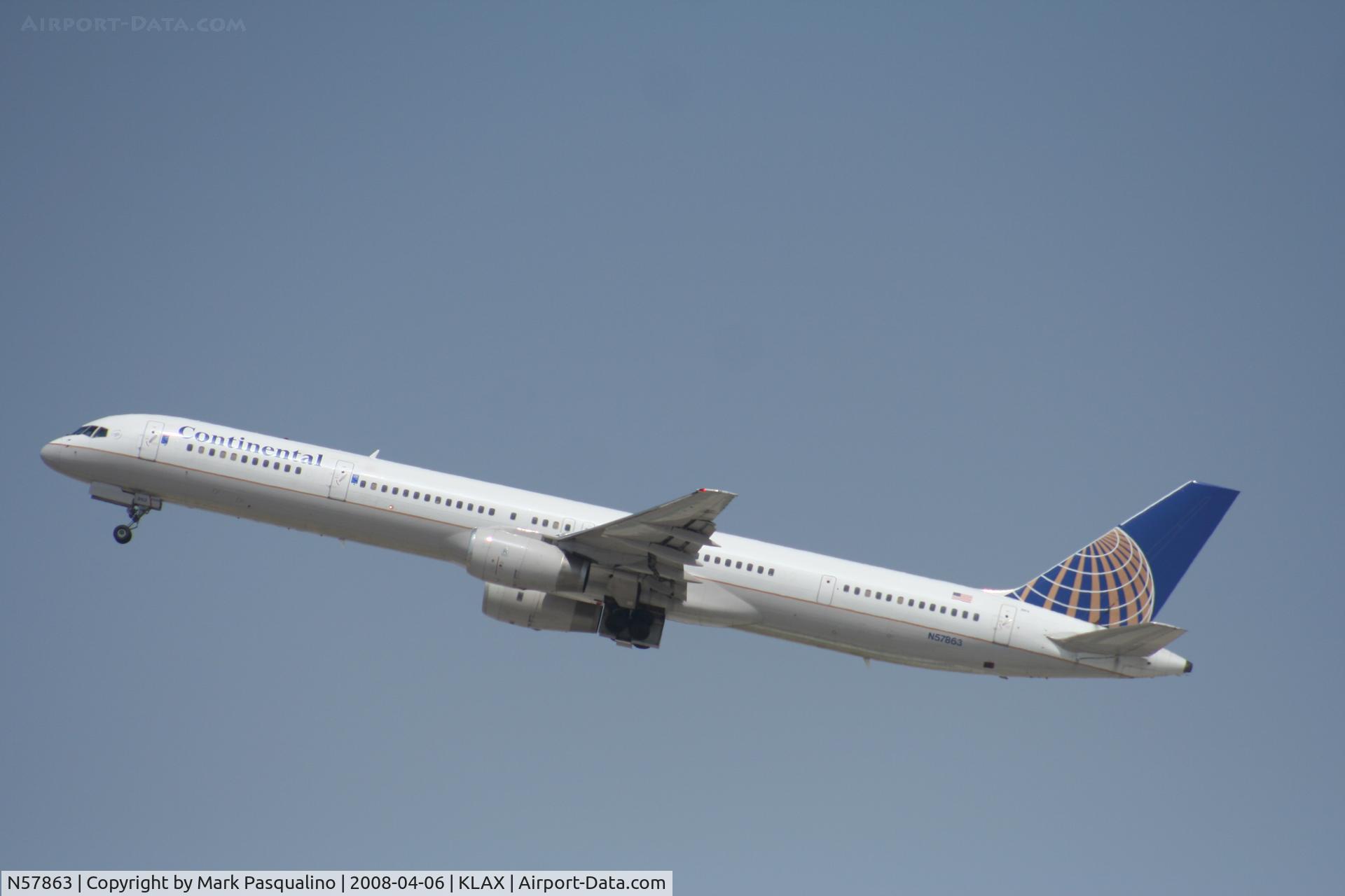 N57863, 2001 Boeing 757-33N C/N 32587, Boeing 757-300