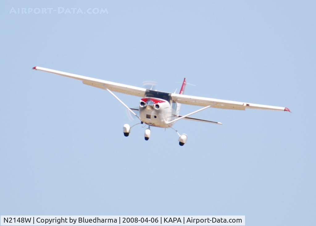 N2148W, 2003 Cessna T206H Turbo Stationair C/N T20608421, Approach to 17L.