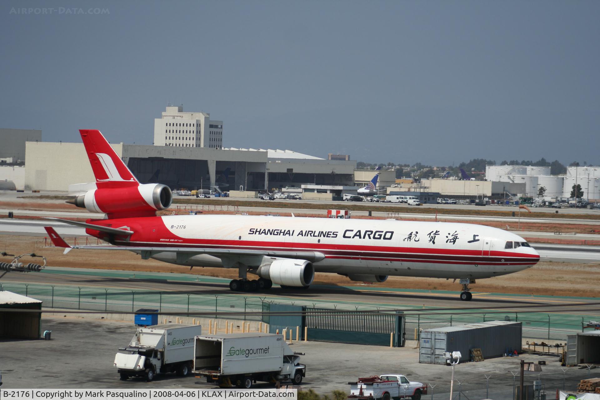 B-2176, 1994 McDonnell Douglas MD-11F C/N 48415, MD-11F