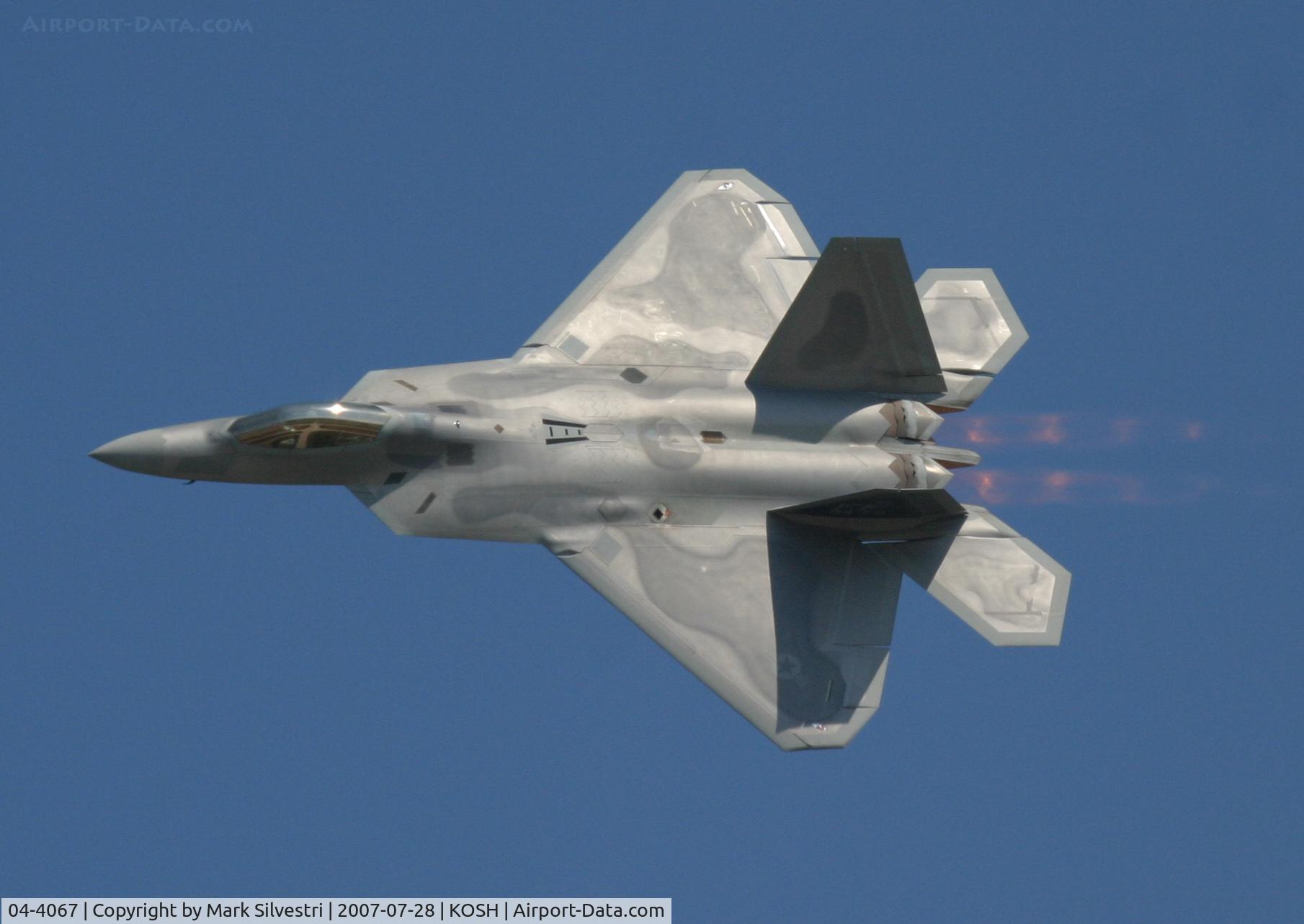 04-4067, 2004 Lockheed Martin F-22A Raptor C/N 4067, Oshkosh 2007