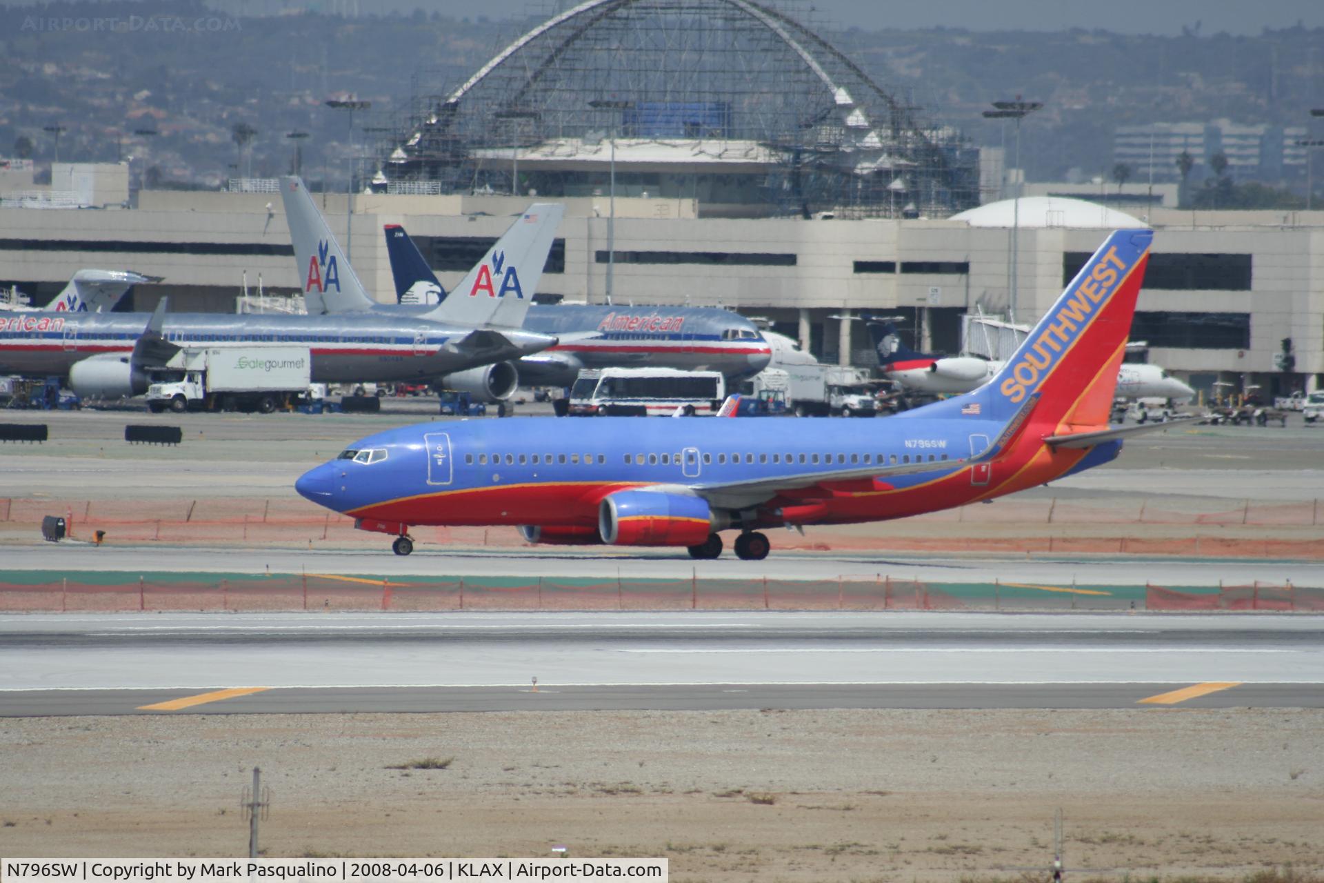 N796SW, 2001 Boeing 737-7H4 C/N 27889, Boeing 737-700