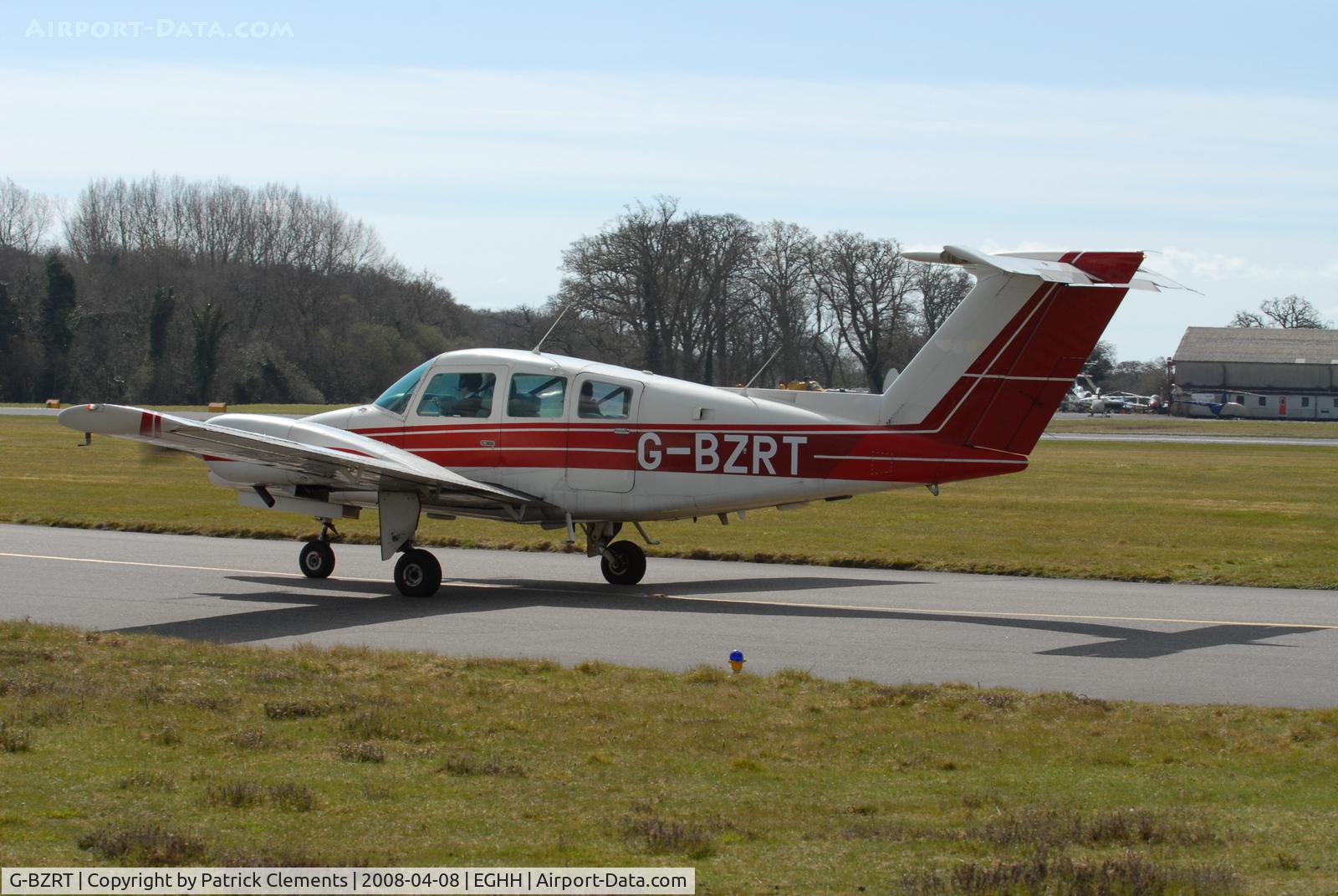 G-BZRT, 1978 Beech 76 Duchess C/N ME-89, TAXIING TO RUNWAY 26