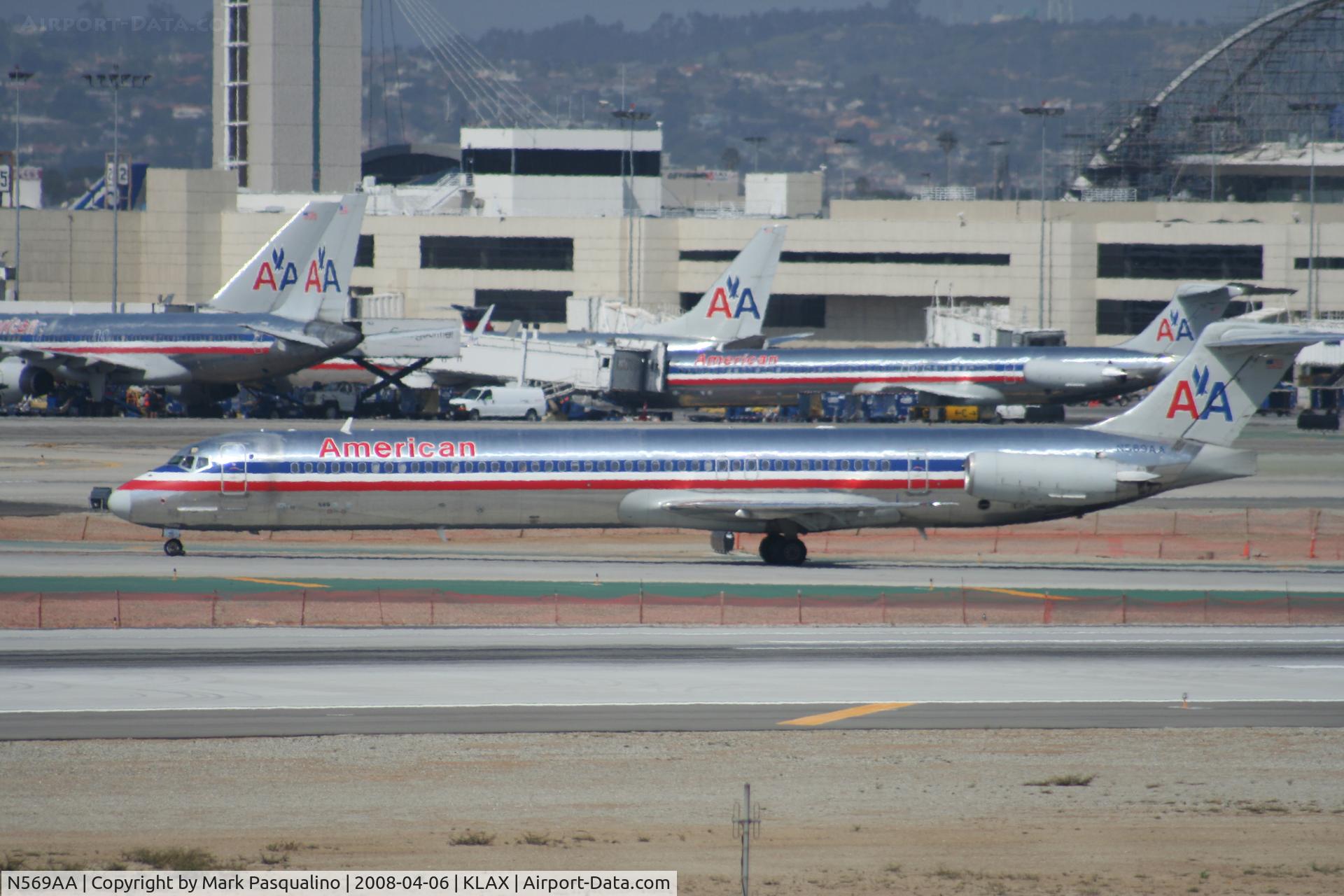 N569AA, 1987 McDonnell Douglas MD-83 (DC-9-83) C/N 49351, MD-83