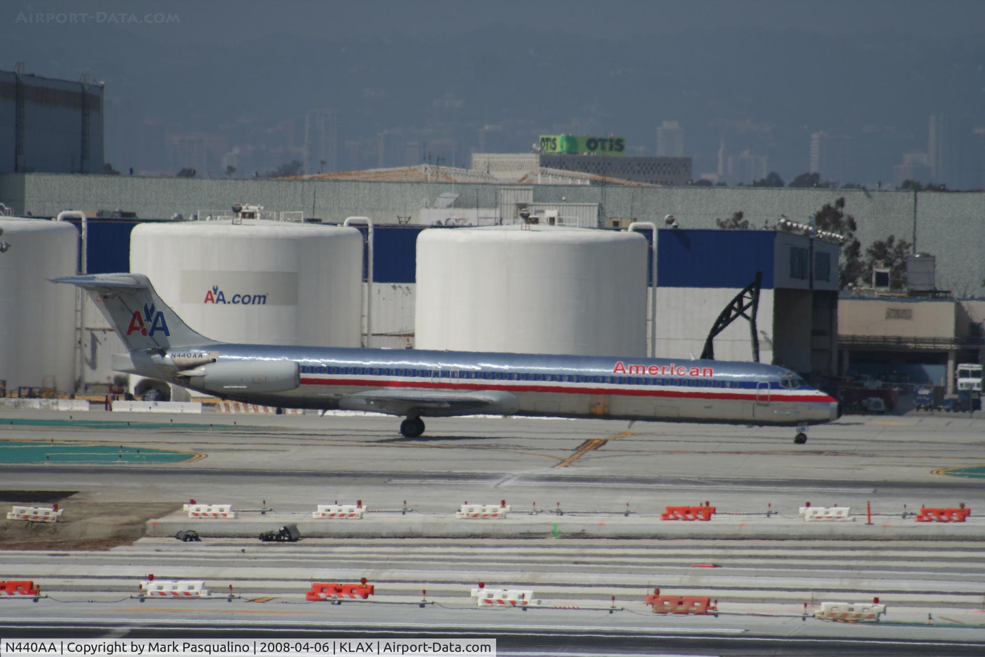 N440AA, 1987 McDonnell Douglas MD-82 (DC-9-82) C/N 49459, MD-82
