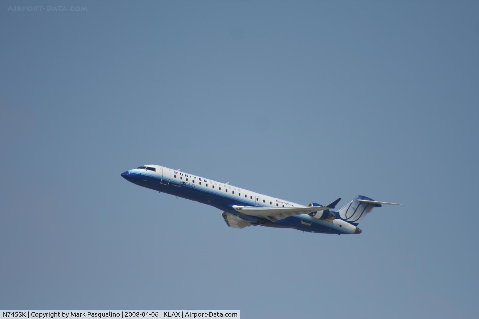 N745SK, 2005 Bombardier CRJ-701ER (CL-600-2C10) Regional Jet C/N 10201, CL-600-2C10