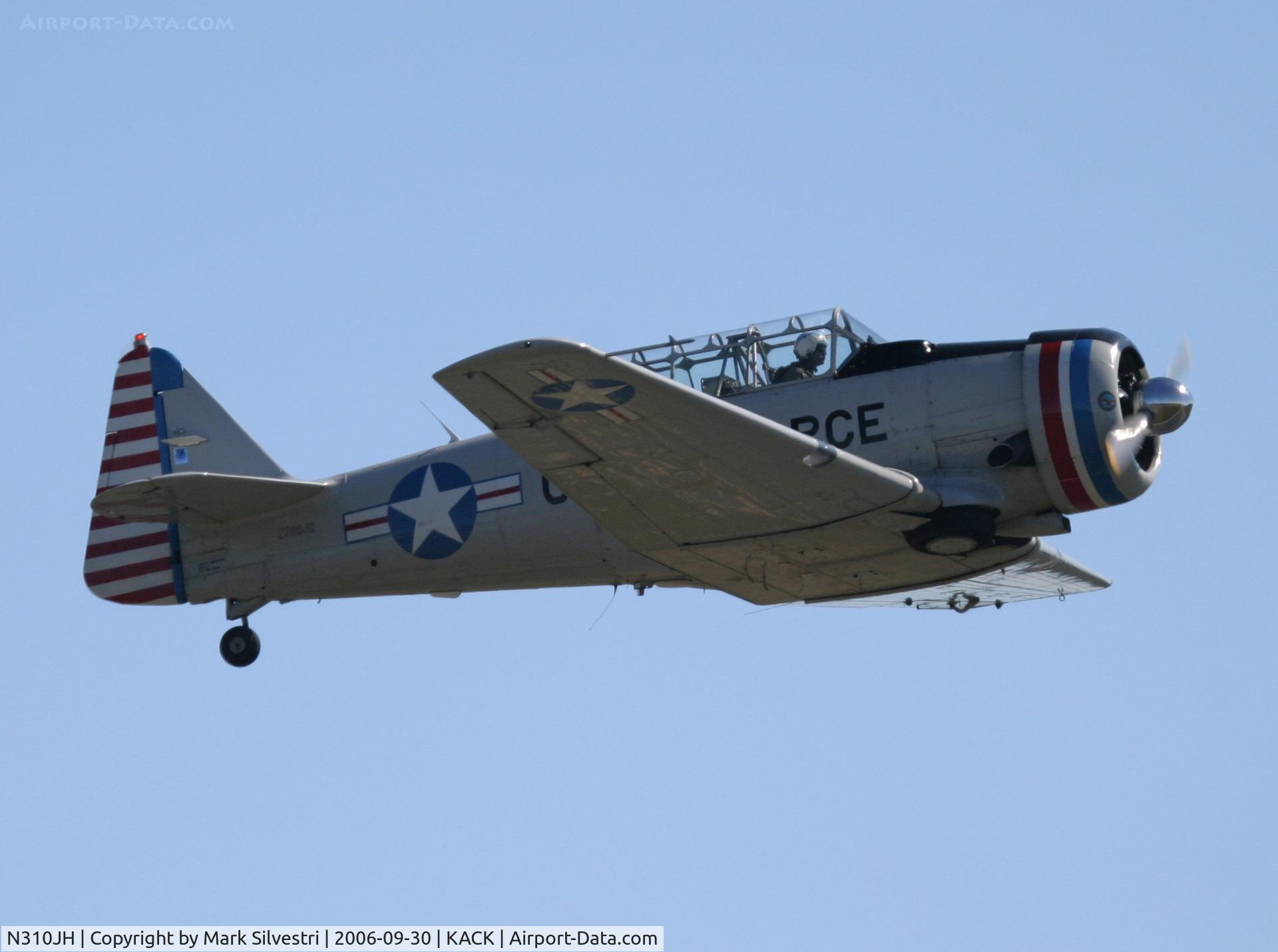 N310JH, 1953 North American T-6G Texan C/N 88-12472, Nantucket Airshow 2006