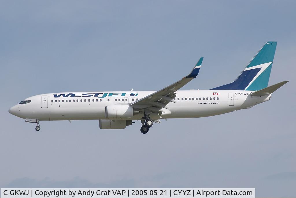 C-GKWJ, 2005 Boeing 737-8CT C/N 34151, Westjet 737-800