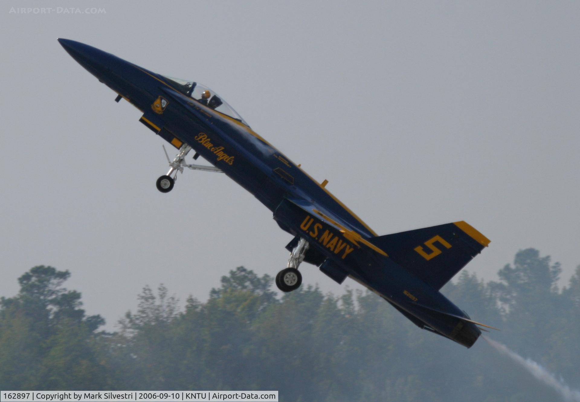 162897, McDonnell Douglas F/A-18A Hornet C/N 0450/A370, Oceana NAS 2006