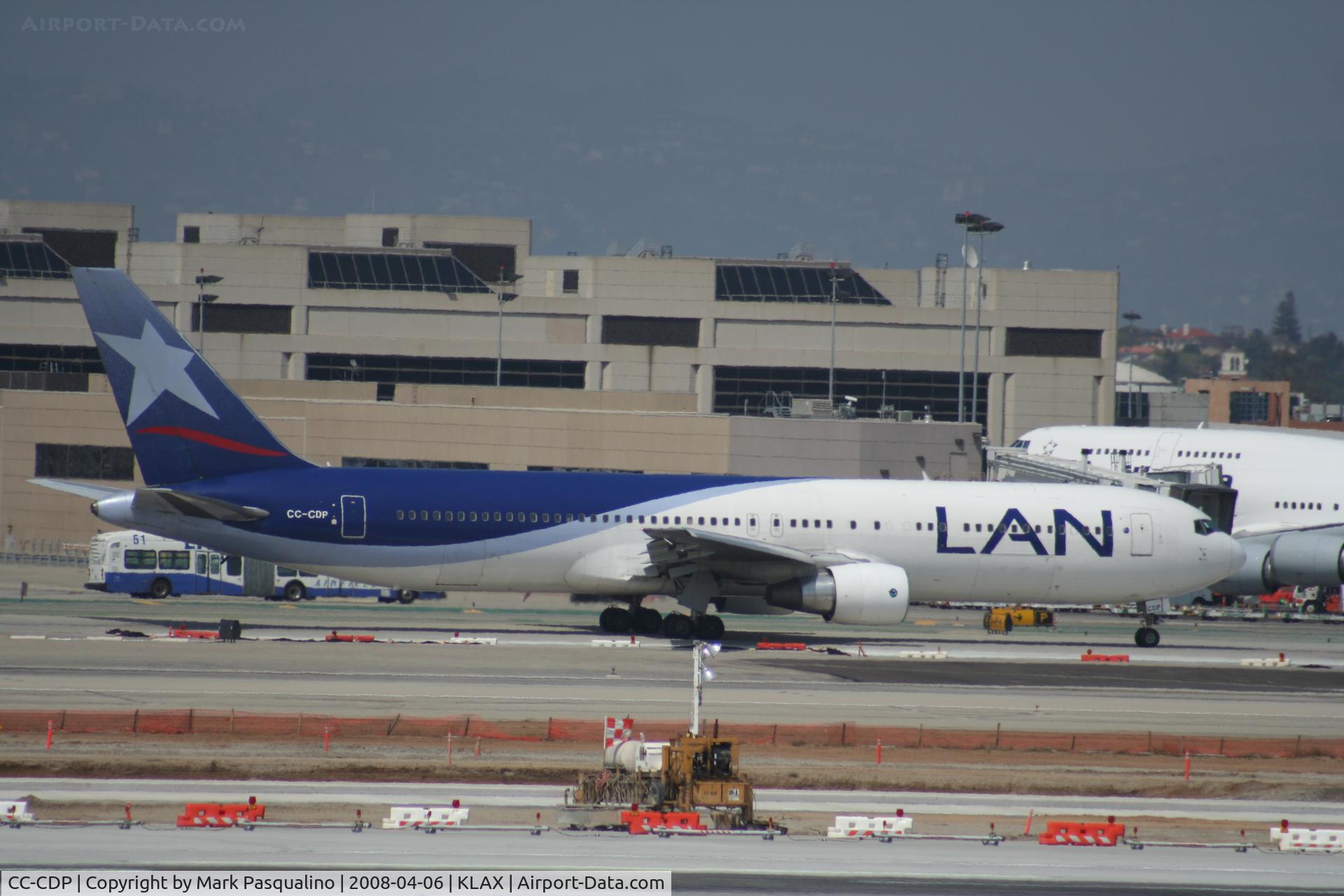 CC-CDP, 1996 Boeing 767-316/ER C/N 27597, Boeing 767-300ER