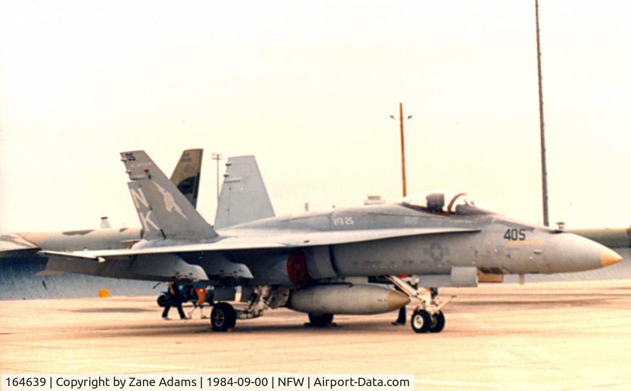 164639, 1991 McDonnell Douglas F/A-18C Hornet C/N 1058/C268, F/A-18C at Carswell AFB open house