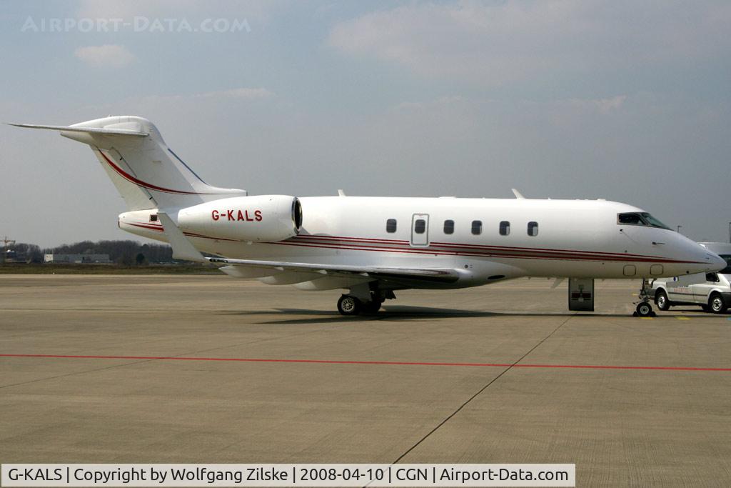 G-KALS, 2006 Bombardier Challenger 300 (BD-100-1A10) C/N 20106, visitor