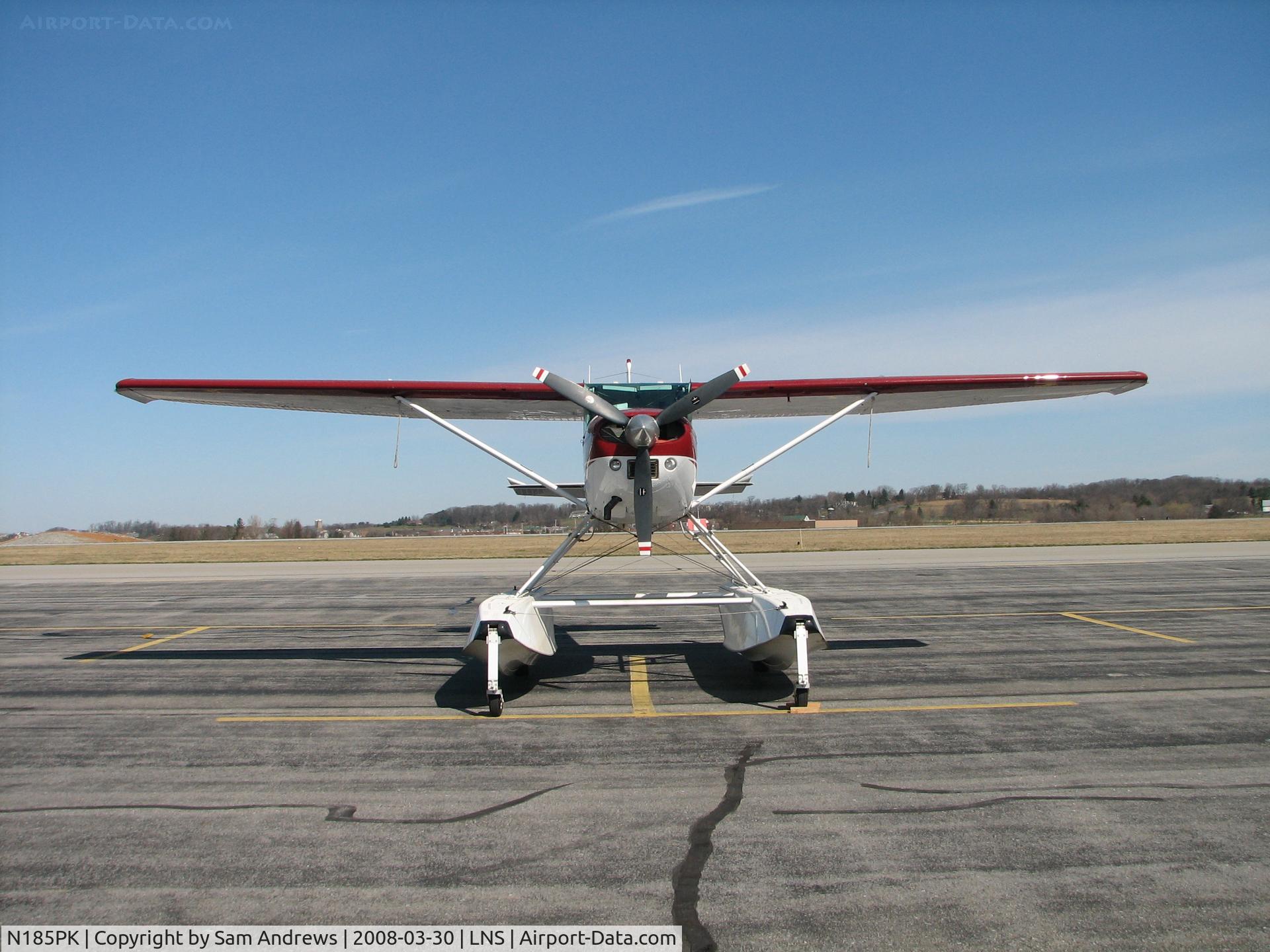 N185PK, 1973 Cessna A185F Skywagon 185 C/N 18502219, This is a really nice C-185 Amphib
