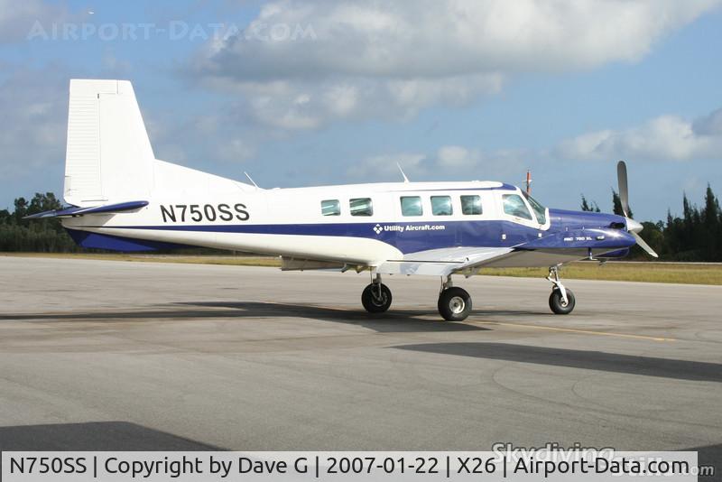 N750SS, 2005 Pacific Aerospace 750XL C/N 115, PAC 750XL at Sebastian, FL