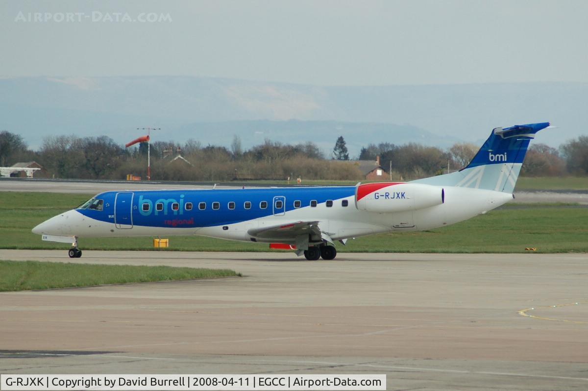 G-RJXK, 2001 Embraer ERJ-135ER (EMB-135ER) C/N 145494, BMI - Taxiing