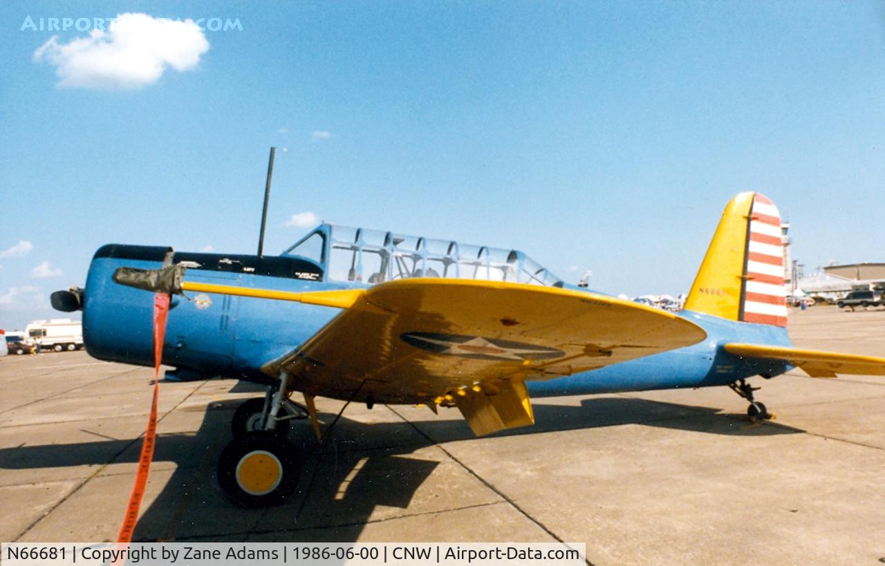 N66681, 1941 Convair BT-13A Valiant C/N 1268, Texas Sesquicentennial Air Show 1986