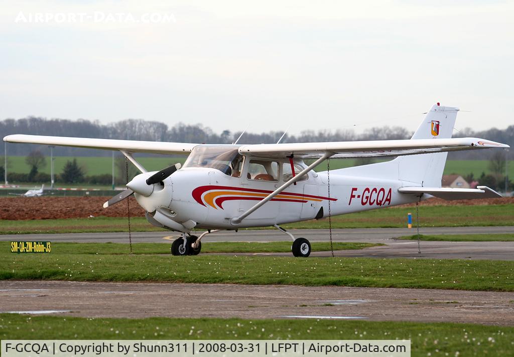F-GCQA, Cessna 172RG Cutlass RG C/N 172RG-0007, At the Airclub...