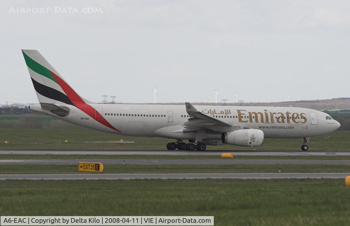 A6-EAC, 2000 Airbus A330-243 C/N 372, Emirates  A330