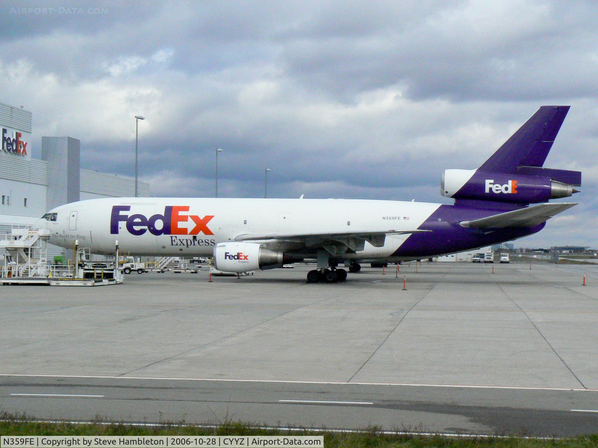N359FE, 1980 McDonnell Douglas MD-10-10F C/N 46635, On the FedEx ramp at Toronto