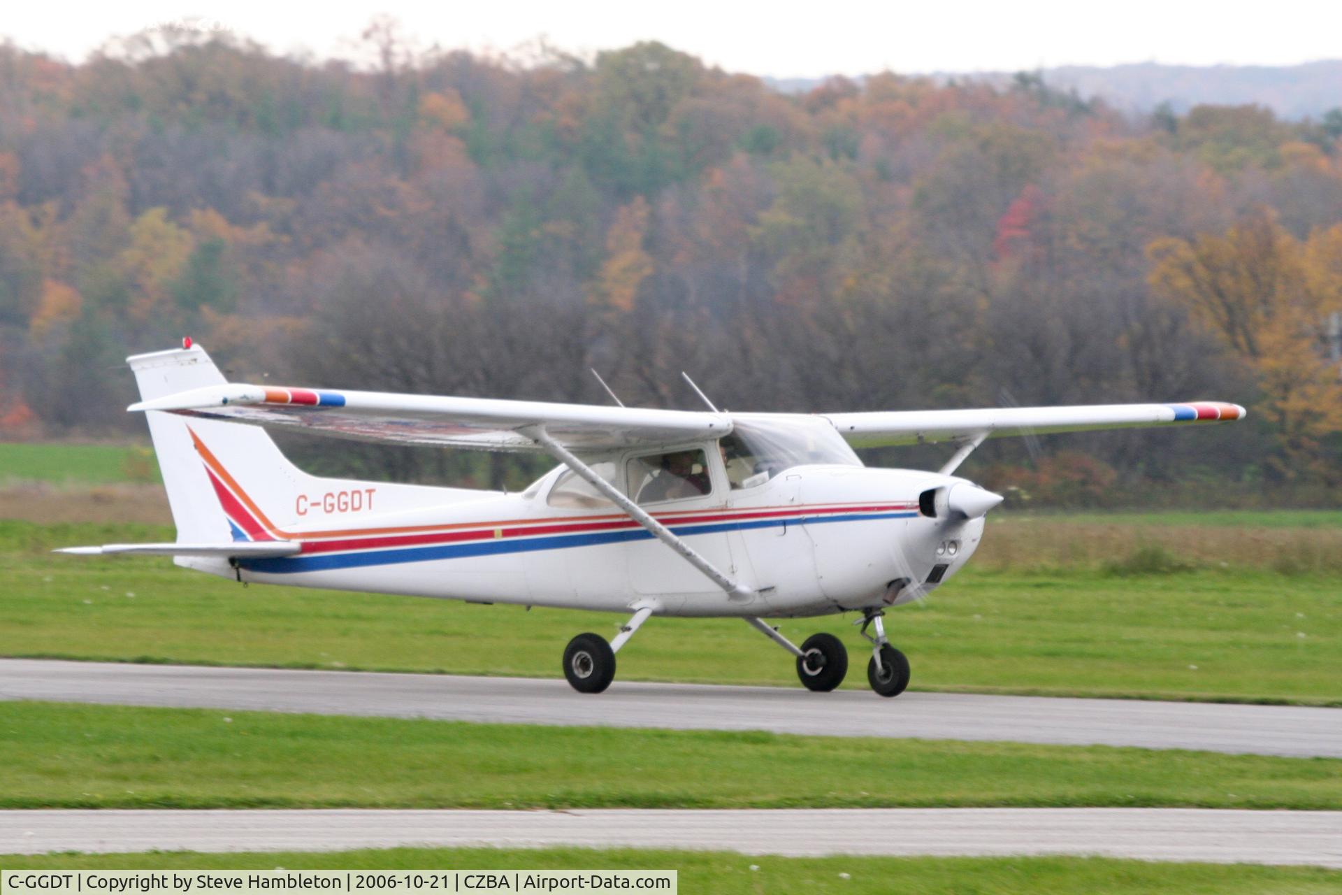 C-GGDT, 1975 Cessna 172M C/N 17265277, At Burlington Airpark