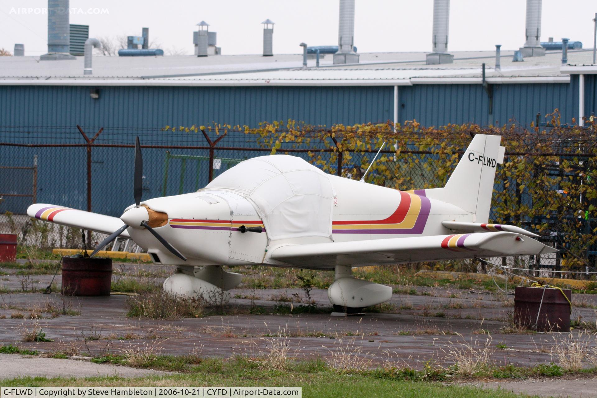 C-FLWD, 1990 Zenair Zenith CH-200 C/N 111, At Brantford Municipal
