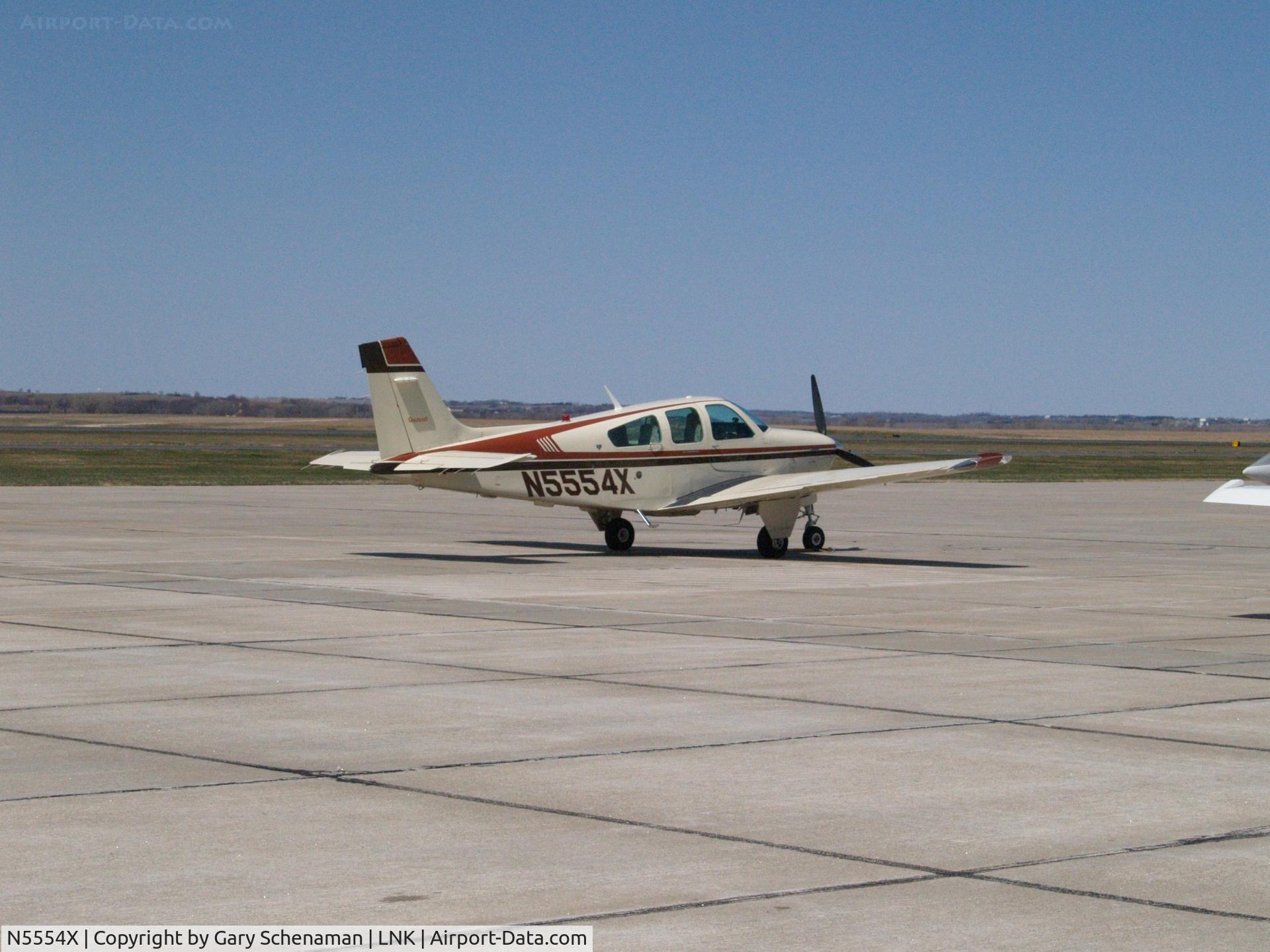 N5554X, 1990 Beech F33A Bonanza C/N CE-1457, JUST LANDED