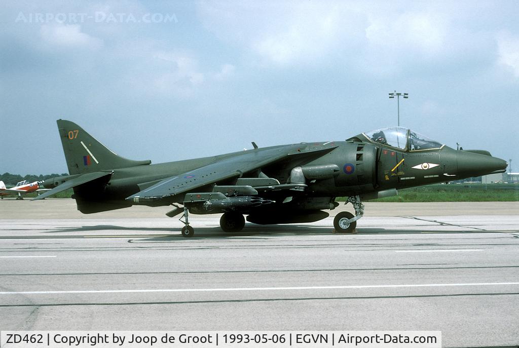 ZD462, 1989 British Aerospace Harrier GR.7 C/N P51, On the static of the 2003 Brize Norton photocall was this green Harrier GR7.