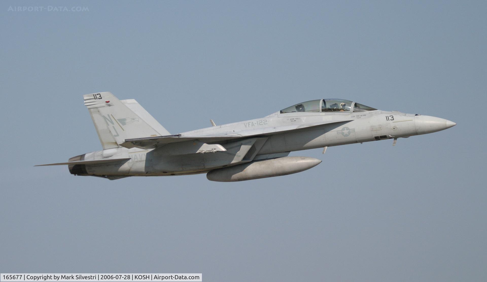 165677, Boeing F/A-18F Super Hornet C/N 1512/F016, Oshkosh 2006