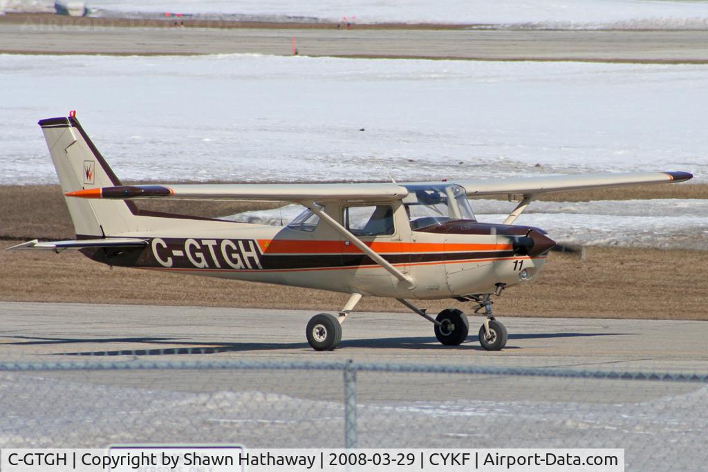 C-GTGH, 1979 Cessna 152 C/N 15283075, Taxing to Runway 32 (Canon XT, 70-300mm)
