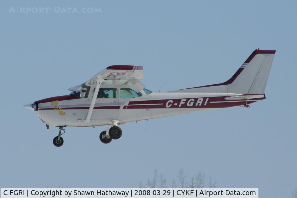 C-FGRI, 1973 Cessna 172M C/N 17262111, Landing Runway 32 (Canon XT, 70-300mm)