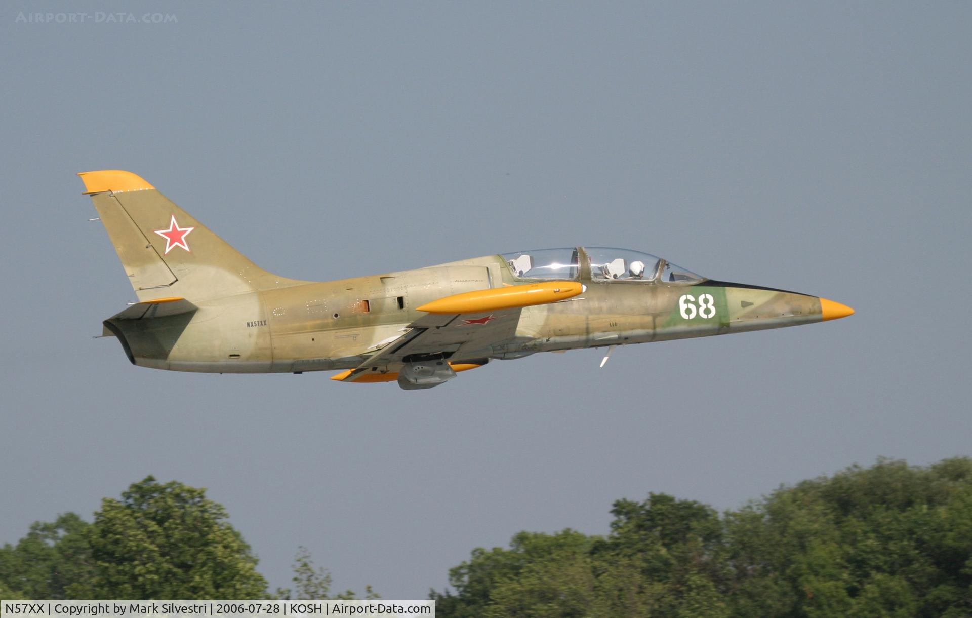 N57XX, 1983 Aero L-39C Albatros C/N 332518, Oshkosh 2006