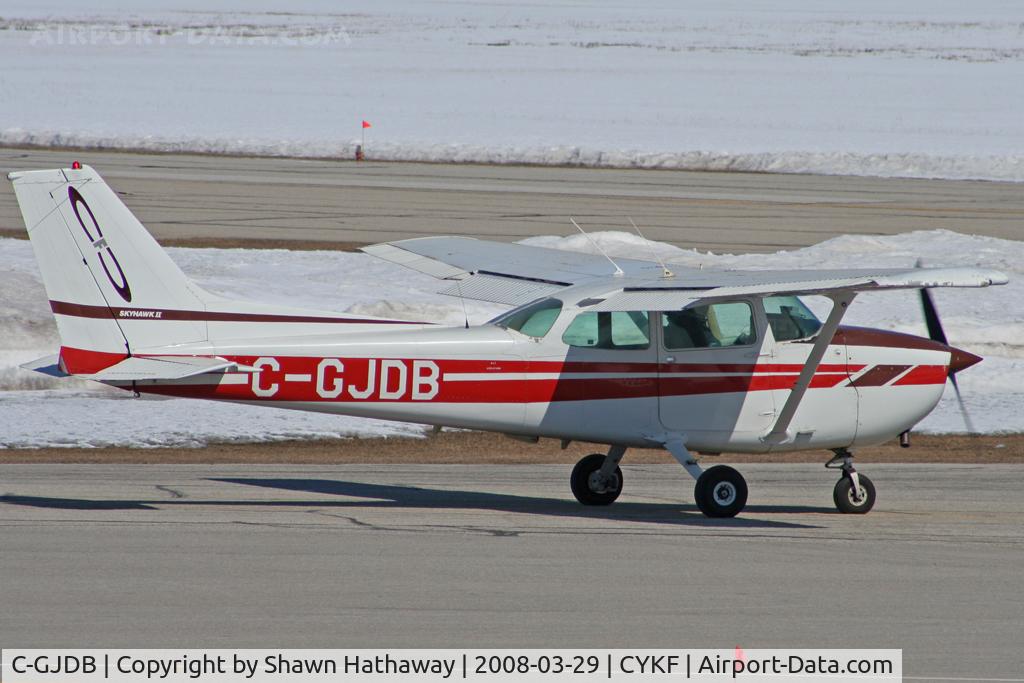 C-GJDB, 1979 Cessna 172N C/N 17272675, Taxing to Runway 32 (Canon XT, 70-300mm)