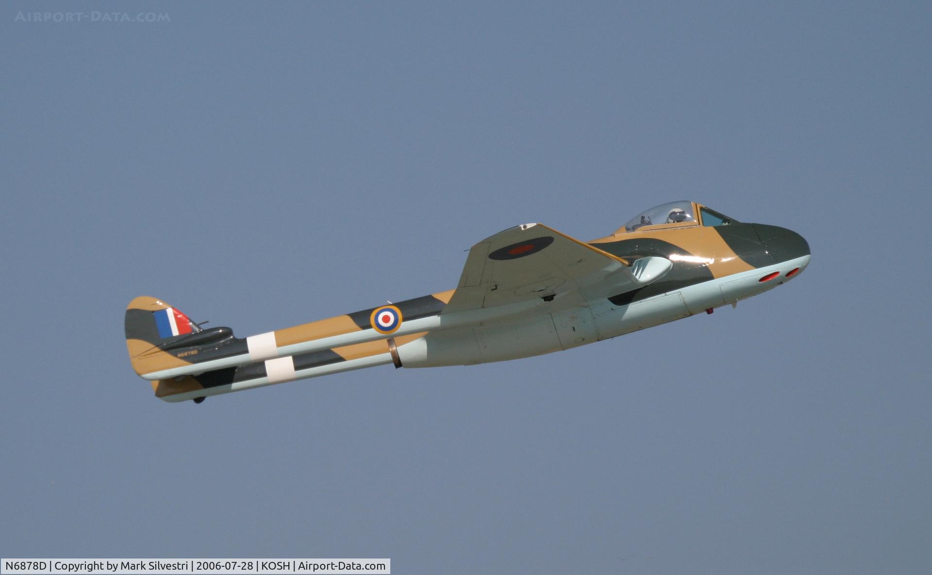 N6878D, 1947 De Havilland DH-100 Vampire F.3 C/N EEP42390, Oshkosh 2006