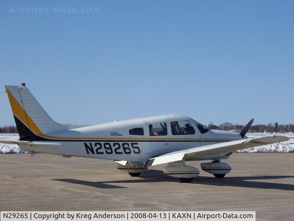 N29265, 1979 Piper PA-28-181 C/N 28-7990440, Sitting on the jet tarmac