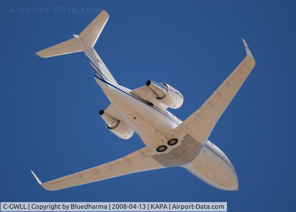 C-GWLL, 2001 Bombardier Challenger 604 (CL-600-2B16) C/N 5484, Takeoff on 35R.