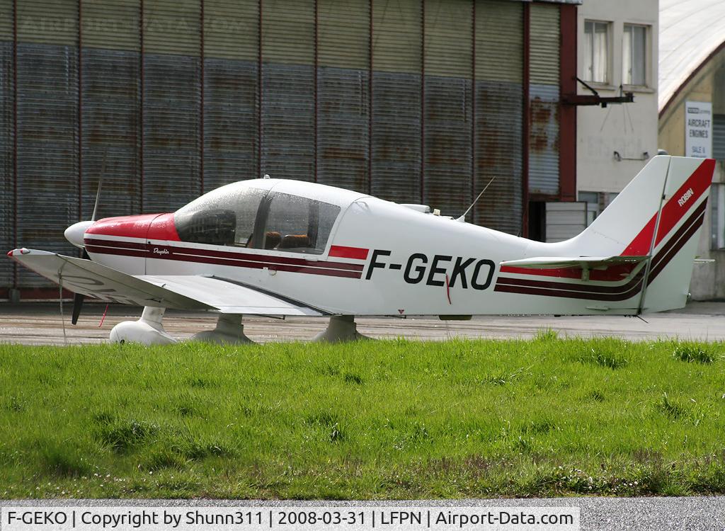 F-GEKO, Robin DR-400-120 Dauphin C/N 1740, Waiting a new light flight...