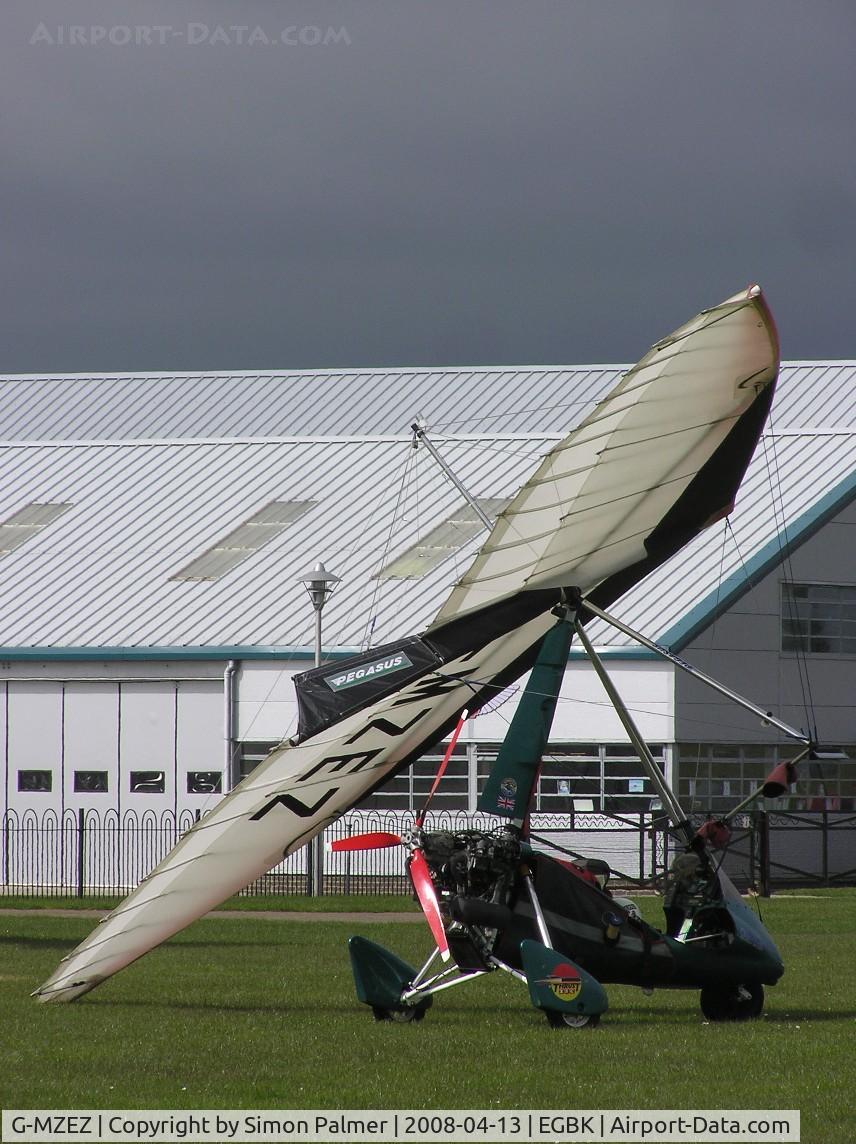 G-MZEZ, 1996 Pegasus 15-912 C/N 7285, Pegasus Quantum visiting Sywell