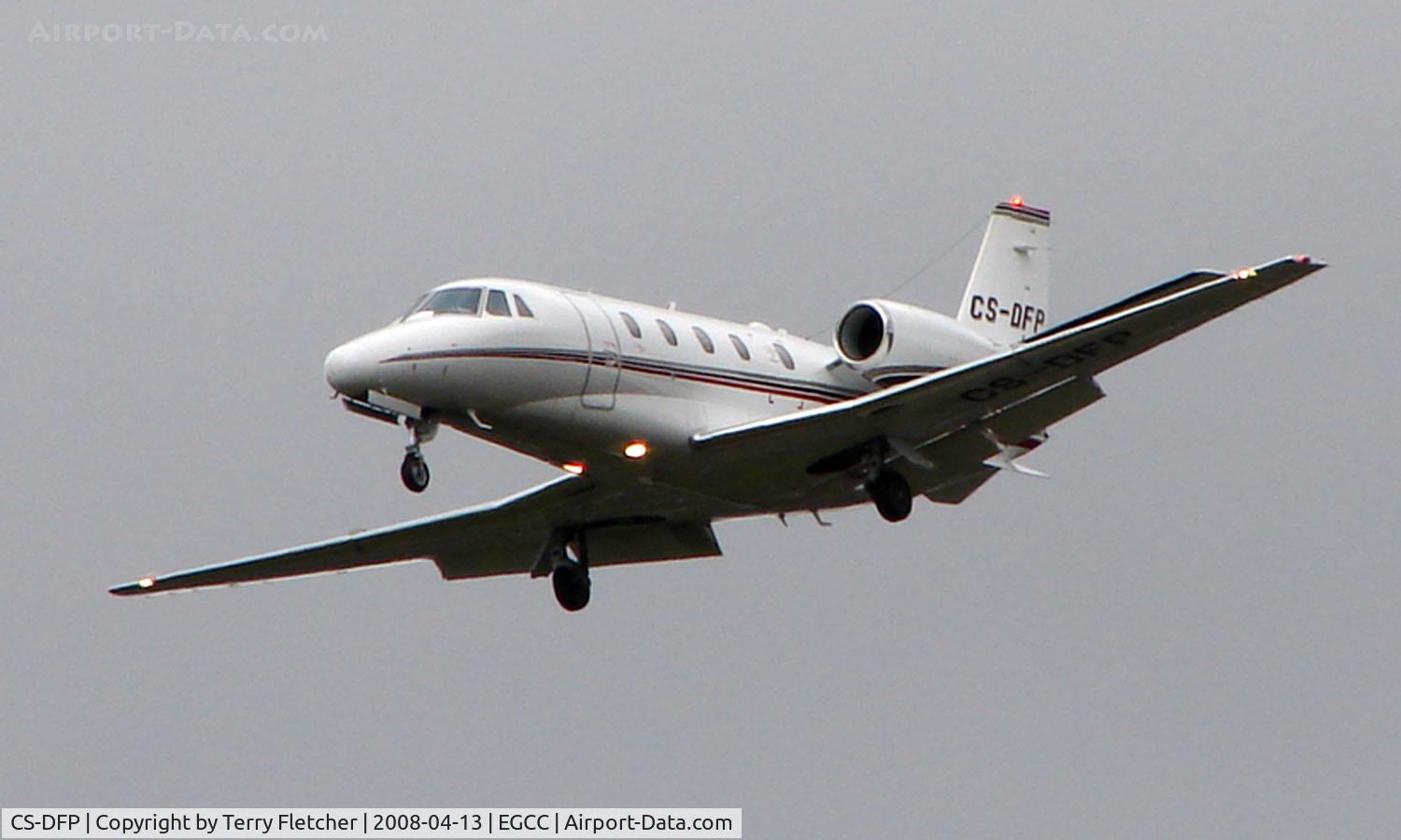 CS-DFP, 2003 Cessna 560 Citation Excel C/N 560-5315, Citation Excel about to land at Manchester