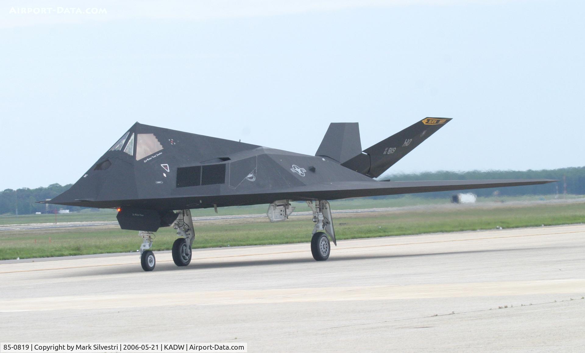 85-0819, 1985 Lockheed F-117A Nighthawk C/N A.4049, Andrews AFB 2006