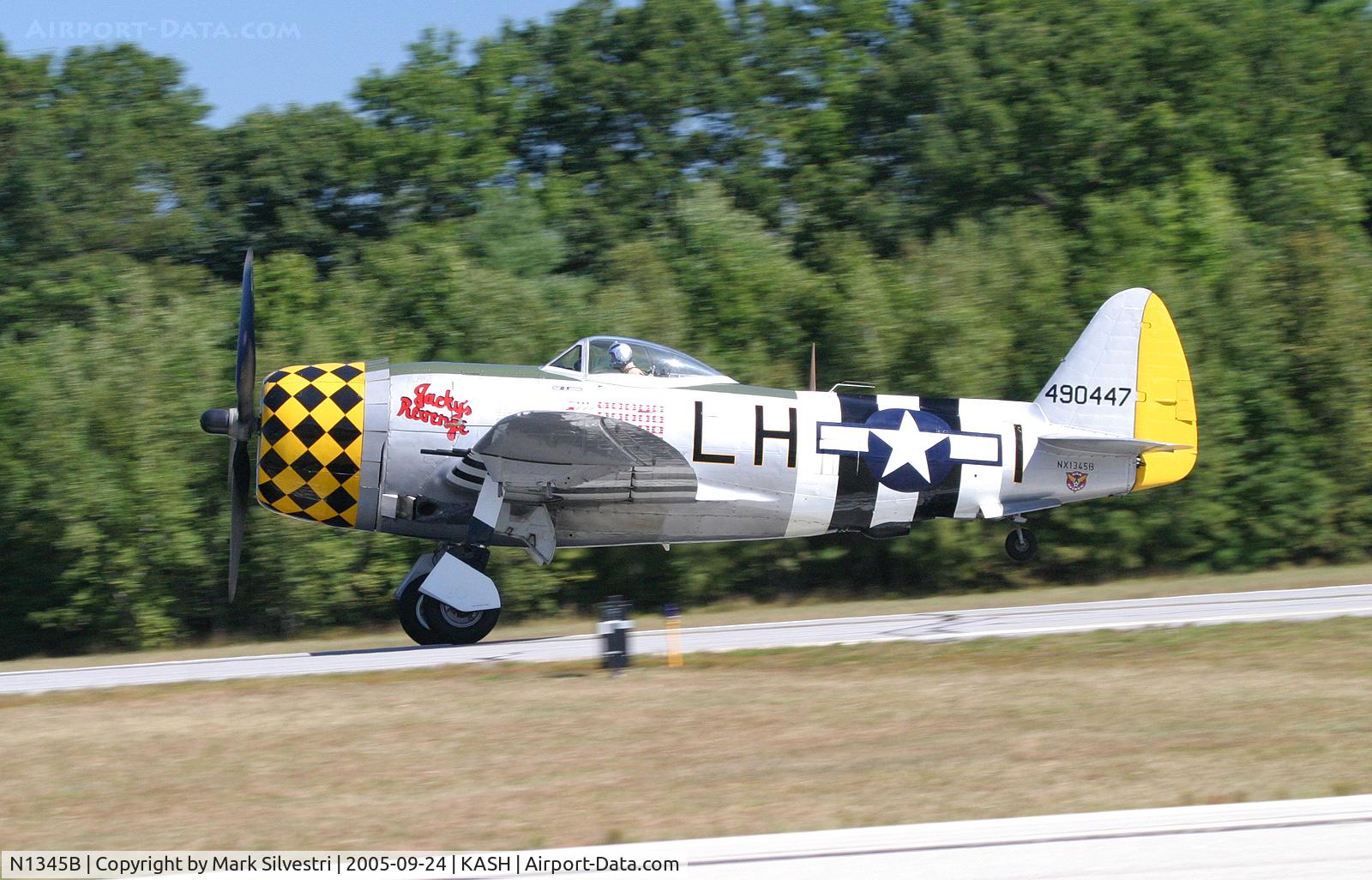 N1345B, 1945 Republic P-47D Thunderbolt C/N 399-55592, Daniel Webster College Airshow 2005