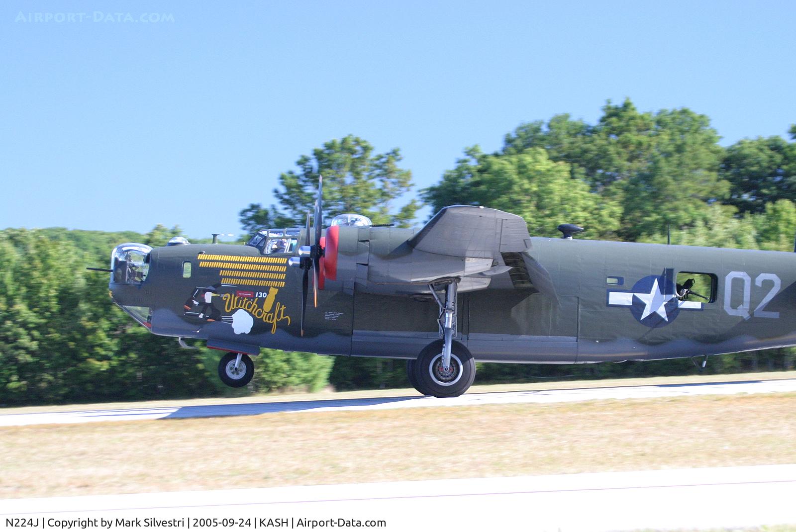 N224J, 1944 Consolidated B-24J-85-CF Liberator C/N 1347 (44-44052), Daniel Webster College Airshow 2005
