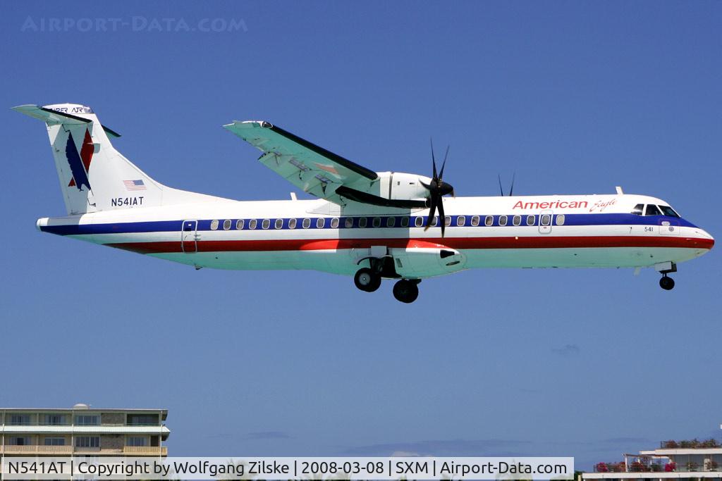 N541AT, 1998 ATR 72-212A C/N 541, visitor