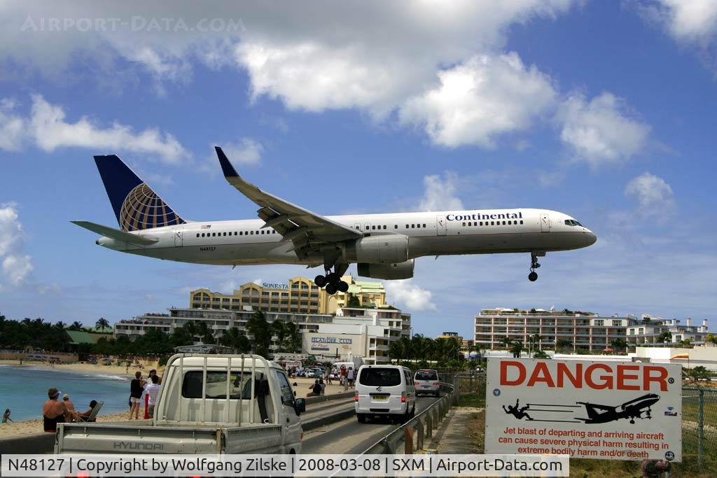 N48127, 1998 Boeing 757-224 C/N 28968, visitor