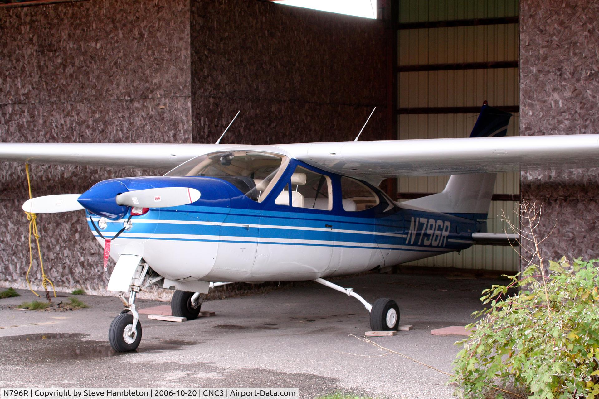 N796R, 1976 Cessna 177RG Cardinal C/N 177RG1041, At Brampton Ontario