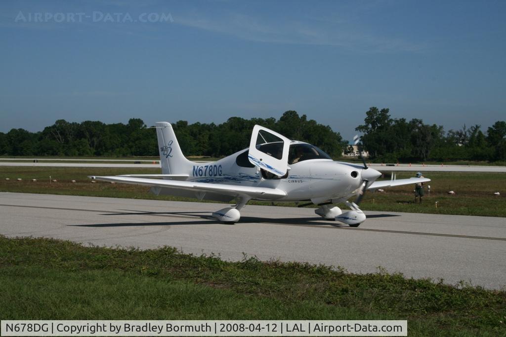 N678DG, 2006 Cirrus SR20 C/N 1724, Taken at the 2008 Sun-N-Fun Fly-In.