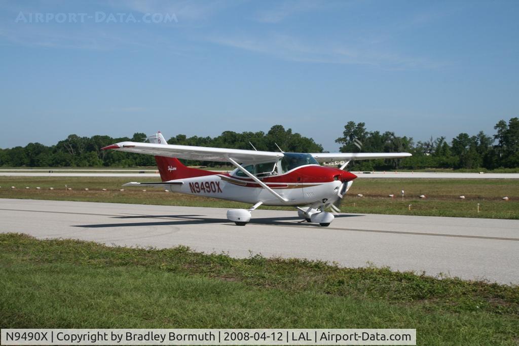 N9490X, 1985 Cessna 182R Skylane C/N 18268538, Taken at the 2008 Sun-N-Fun Fly-In.