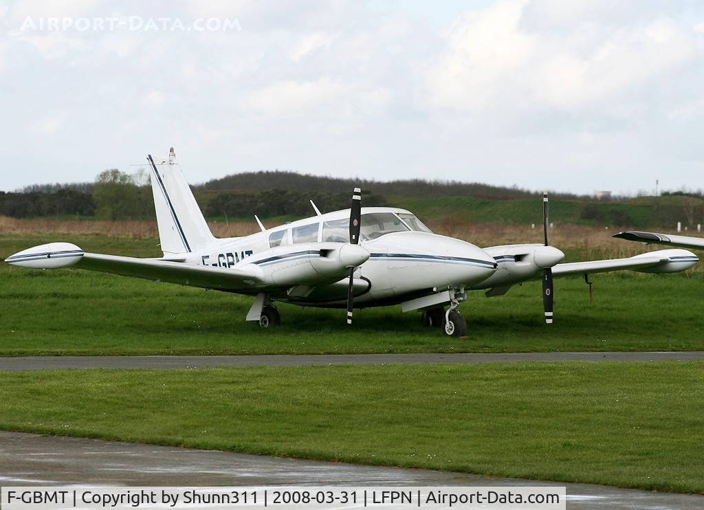 F-GBMT, 1966 Piper PA-30-160 B Twin Comanche C/N 30-1488, Parked in the grass after maintenance...