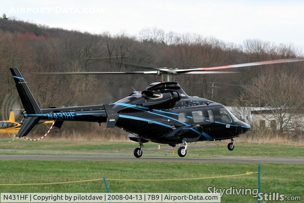 N431HF, 1999 Bell 430 C/N 49051, N431HF repositions at Ellington, CT to pick up their passenger.